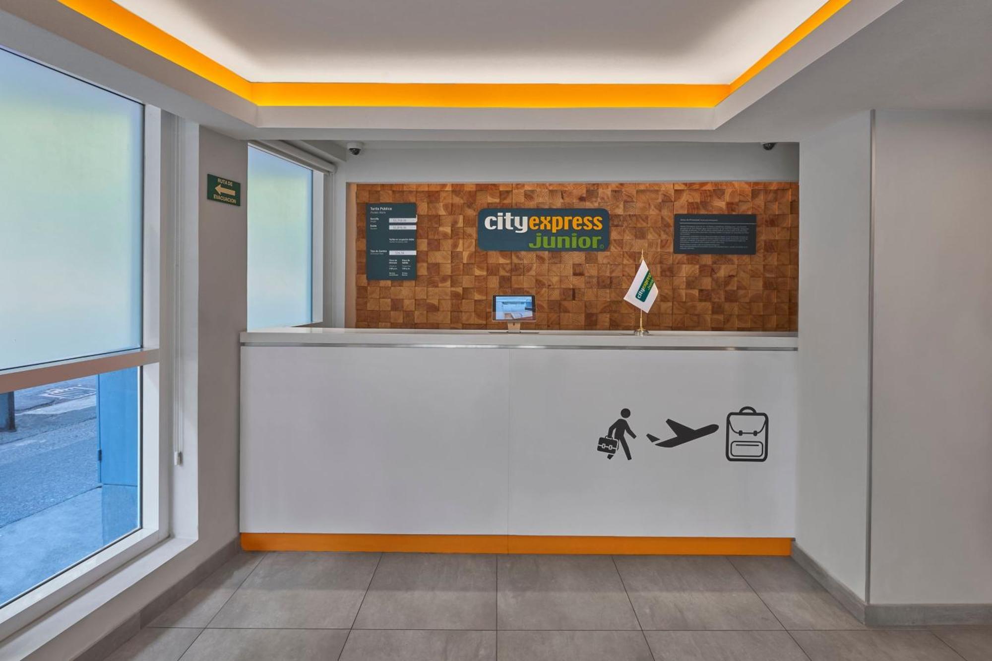 City Express Junior By Marriott Ciudad De Mexico Sullivan Екстериор снимка